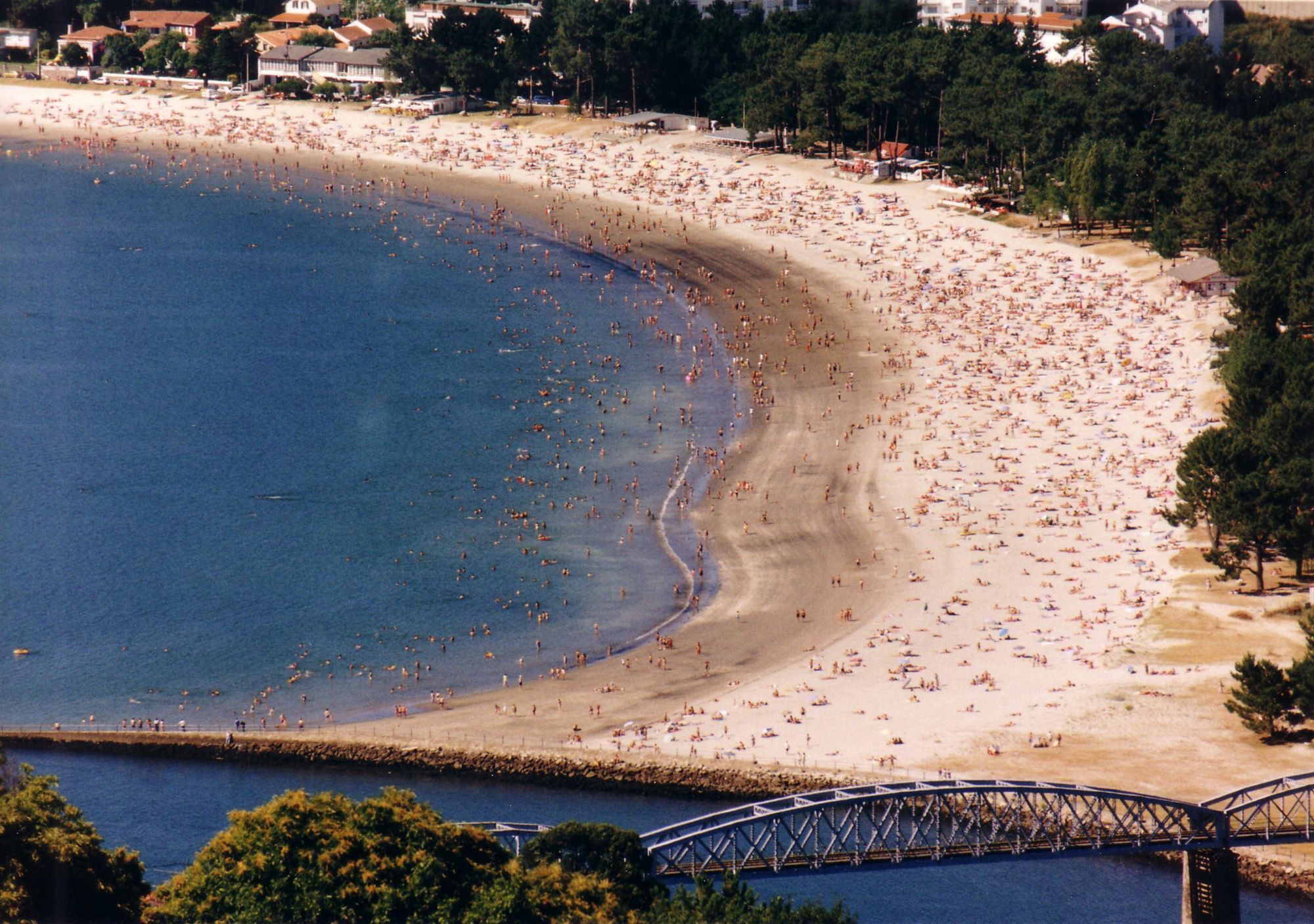 Hotel Sarga Cabanas Exterior photo