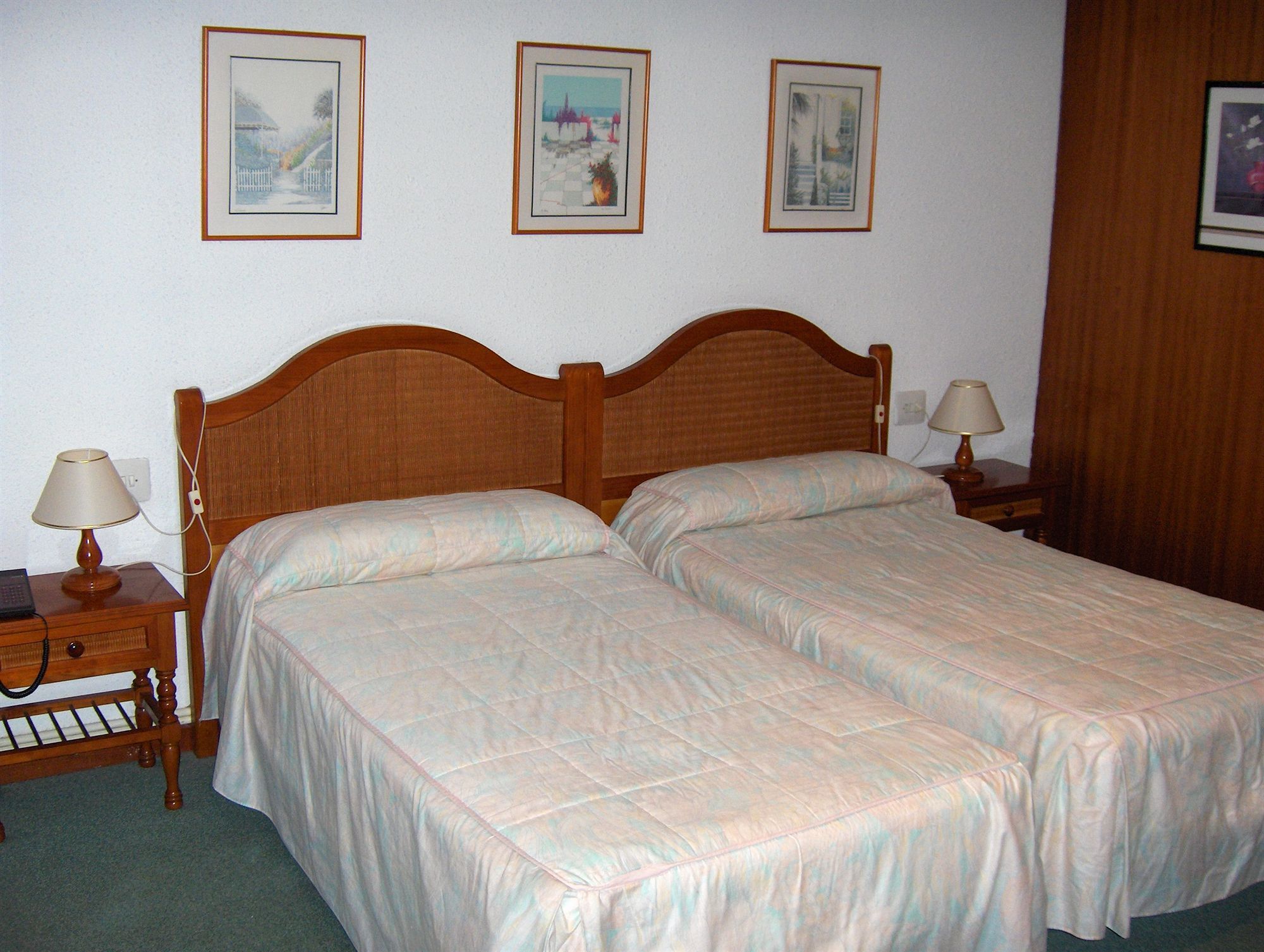 Hotel Sarga Cabanas Exterior photo